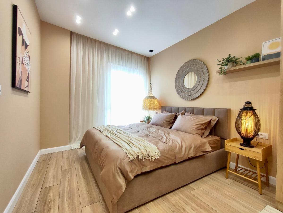 Apartment Modern Style 2br-apt - 10min To Skanderbeg Square *